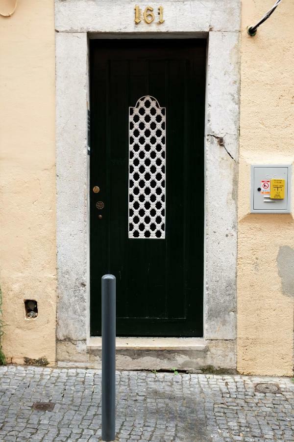 Romantichome At Alfama'S Heart Lisbon Exterior photo